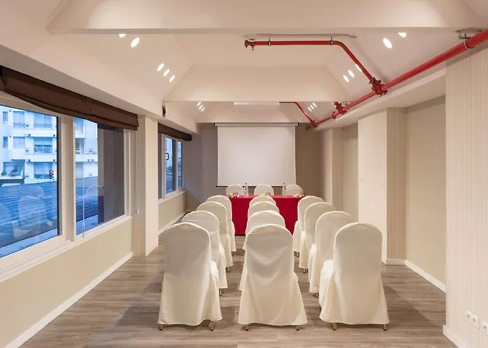 Hotel Orly, Affiliated By Melia