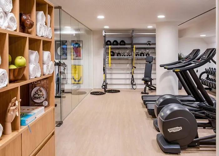 Innside By Melia San Sebastian Orly 4*