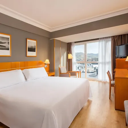 Hotel Orly, Affiliated By Melia Saint-Sébastien