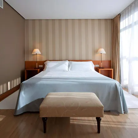 Orly, Affiliated By Melia Hotel Saint-Sébastien