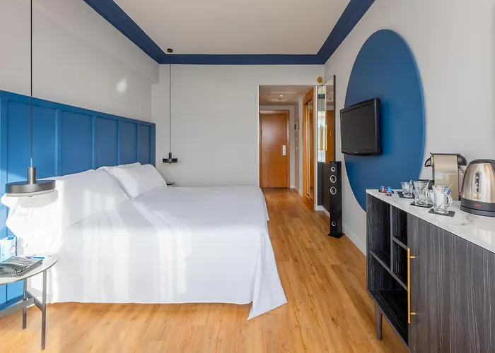 Otel Innside By Melia San Sebastian Orly 4*