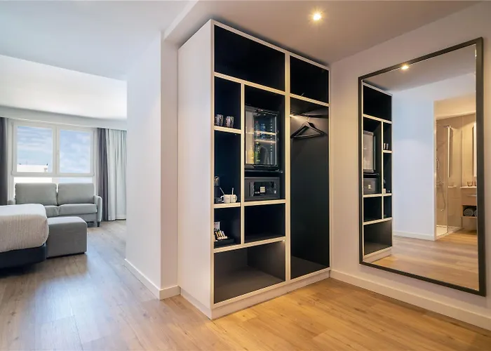 Innside By Melia San Sebastian Orly 4*