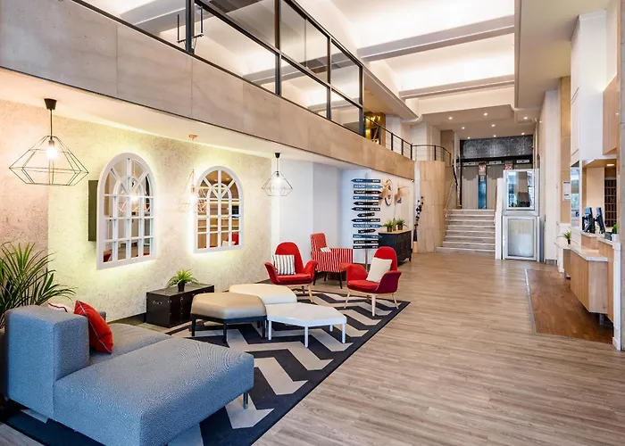 Innside By Melia San Sebastian Orly 4*